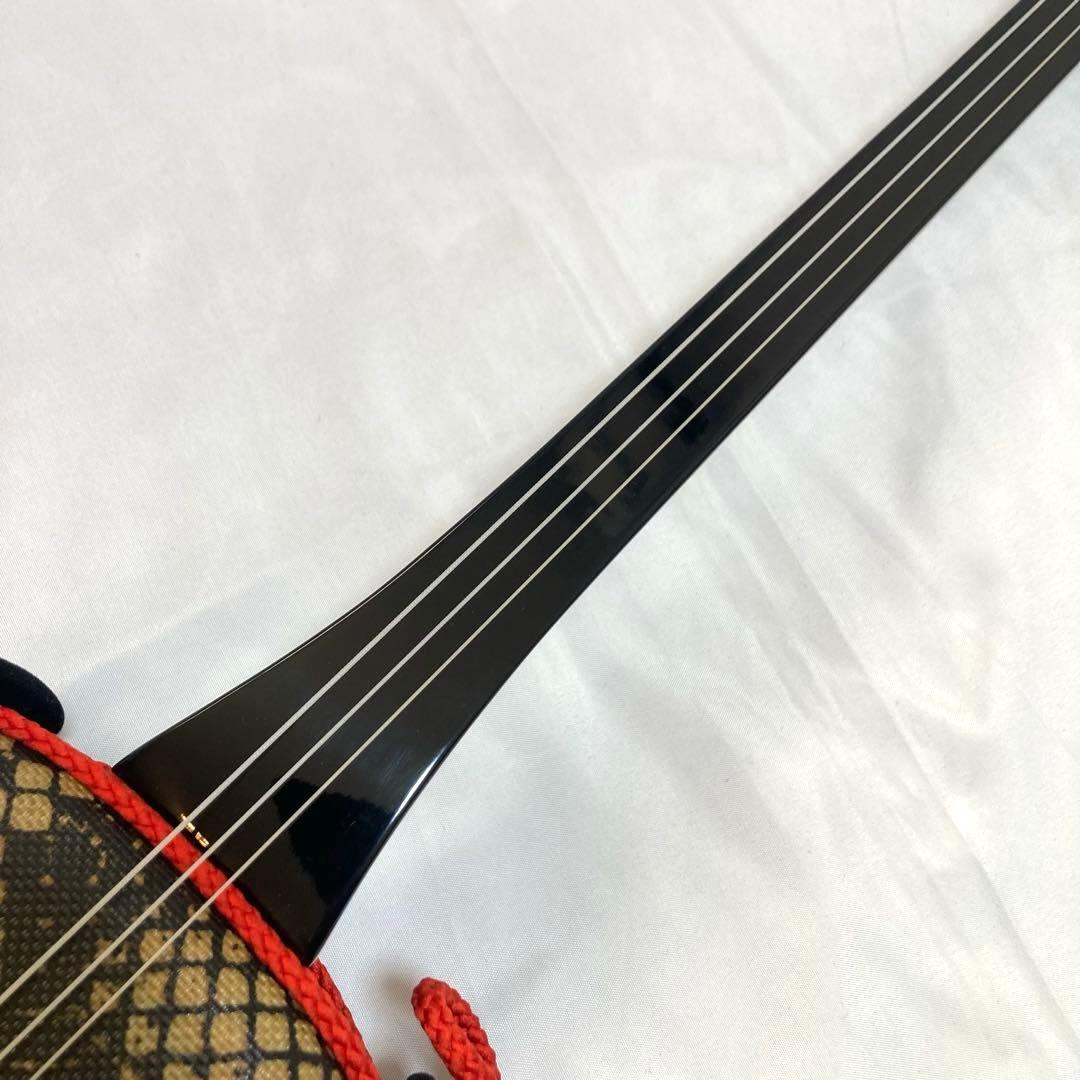 【美品】三線 沖縄 初心者 人工皮 蛇革 蛇皮 収納袋 付属品 DVD 和楽器