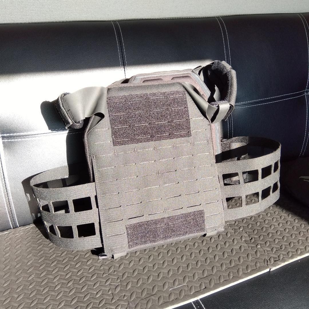 ウォーリアー　アサルト　システム　ズ　プレートキャリアー　レーザーカット