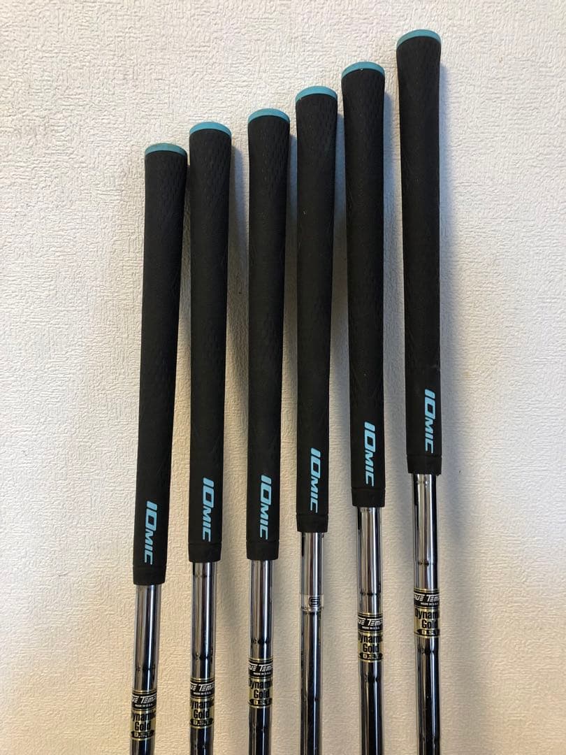 【送料込み】希少スリクソン Z945 ブラック 《 数量限定品 》アイアン