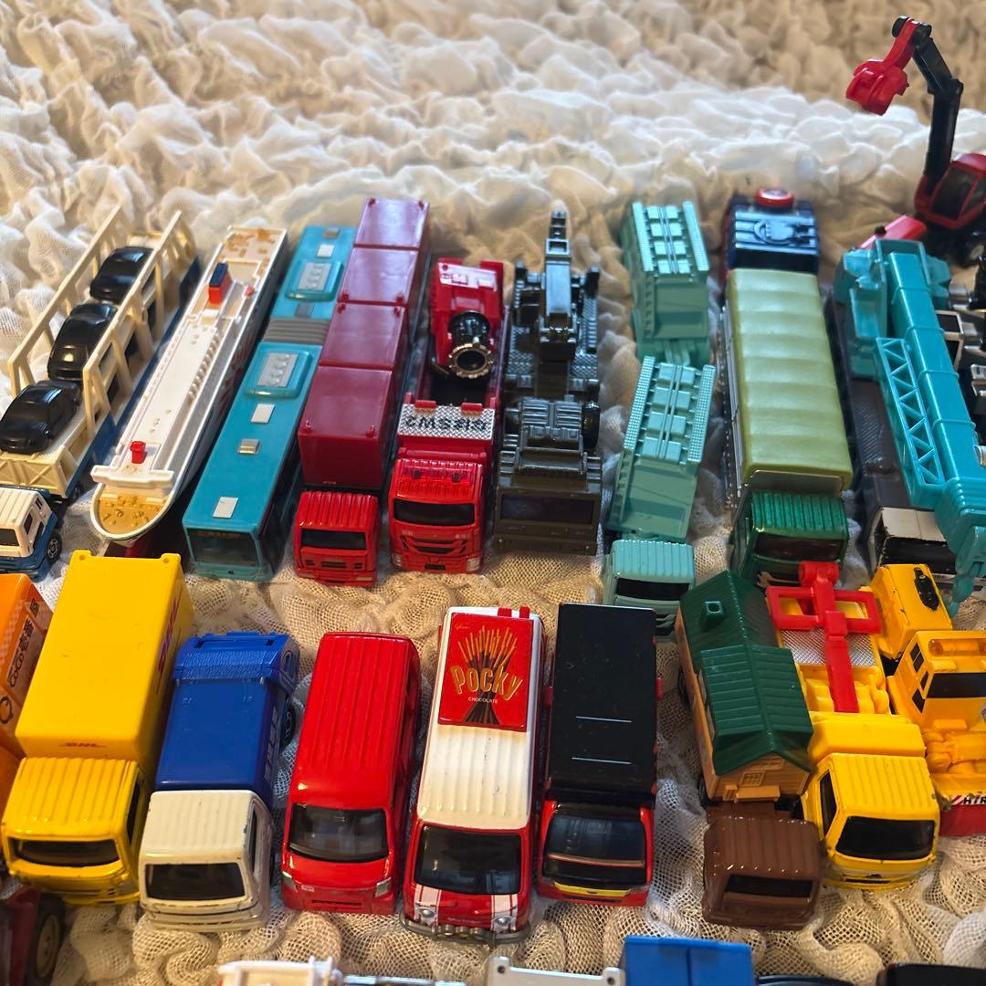 トミカおまとめ販売１５６台