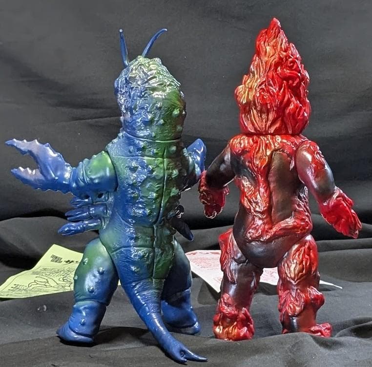 サソリンガ＆サザン星人「シルバー仮面」登場怪獣（ベアモデル）ソフビ２体セット