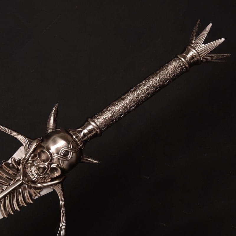 古兵器 武具　刀装具　日本刀　模造刀 新反逆の大剣 『鬼泣』