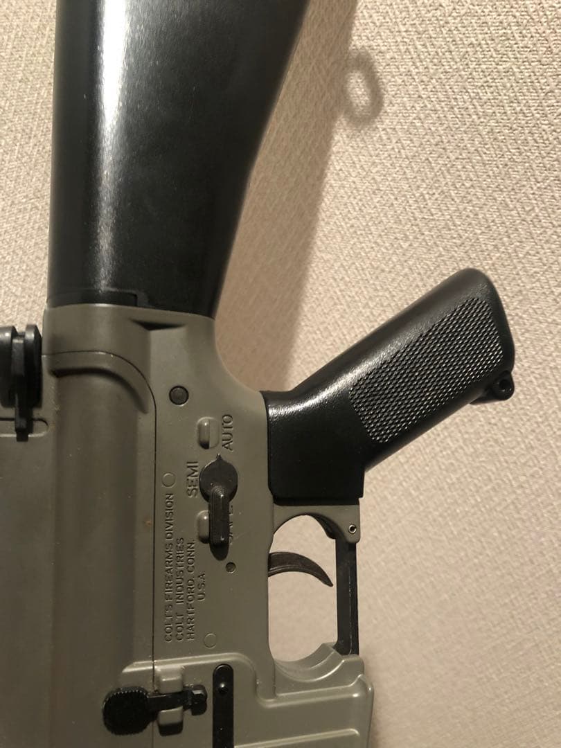 週末値下げ！マルイ電動ガン　M-16ベトナムバージョン エアソフトガン