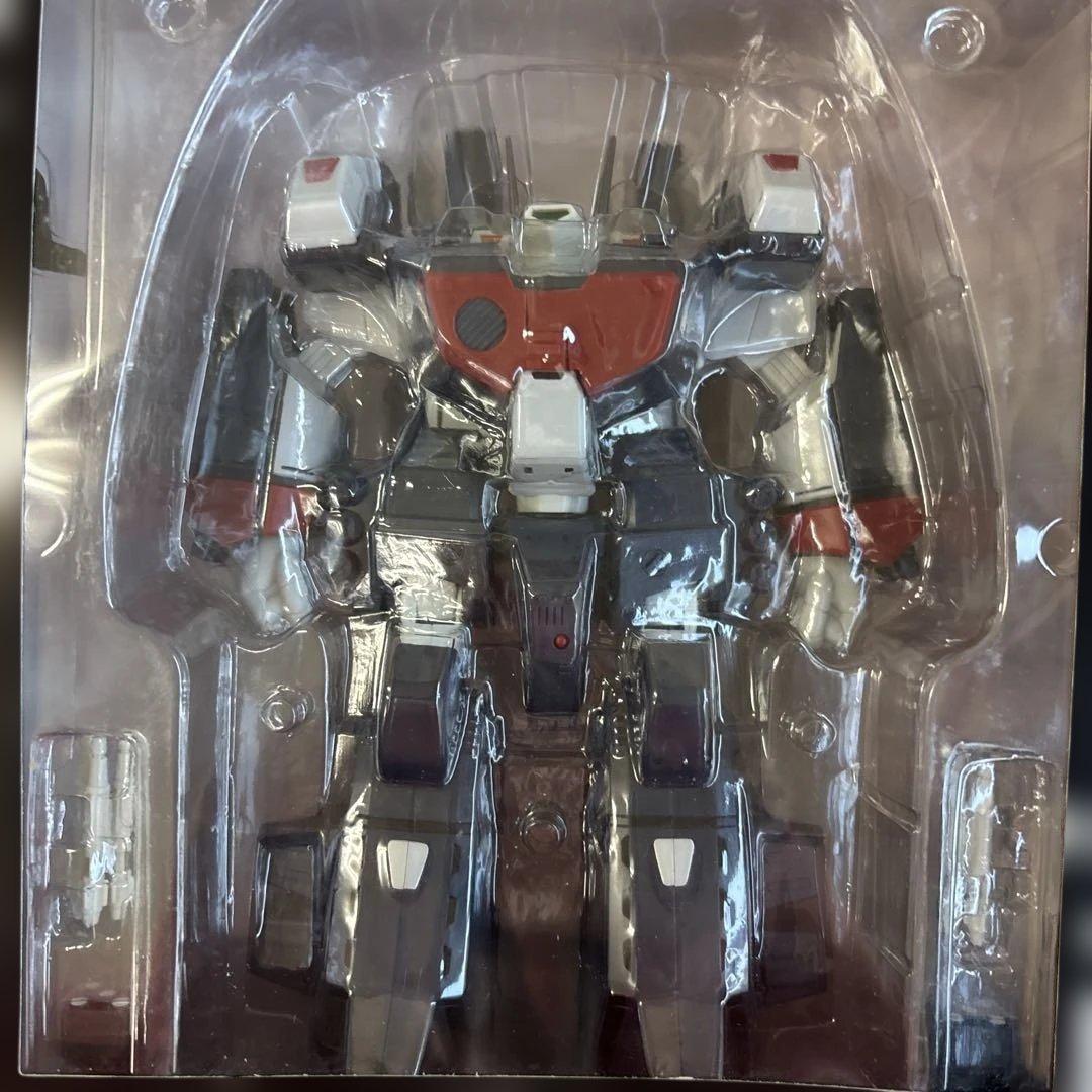 【BANDAI】超時空要塞マクロス VF-1J バルキリー 一条輝機 1/55