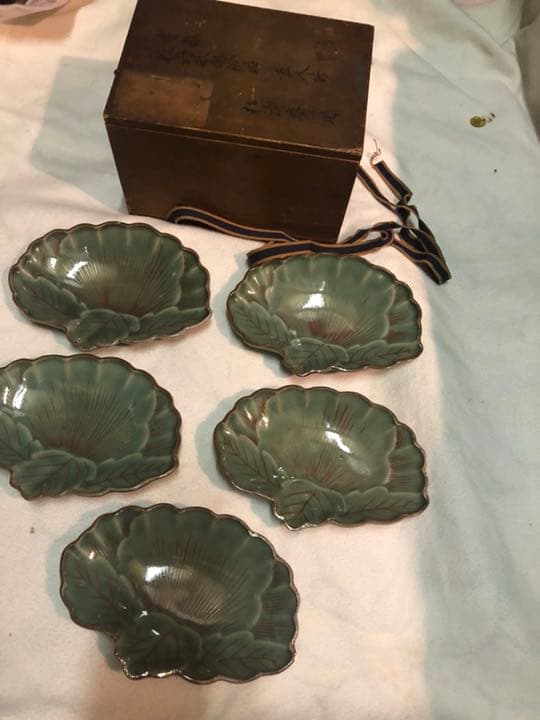 古九谷青磁牡丹形向付五人前 値下げしました