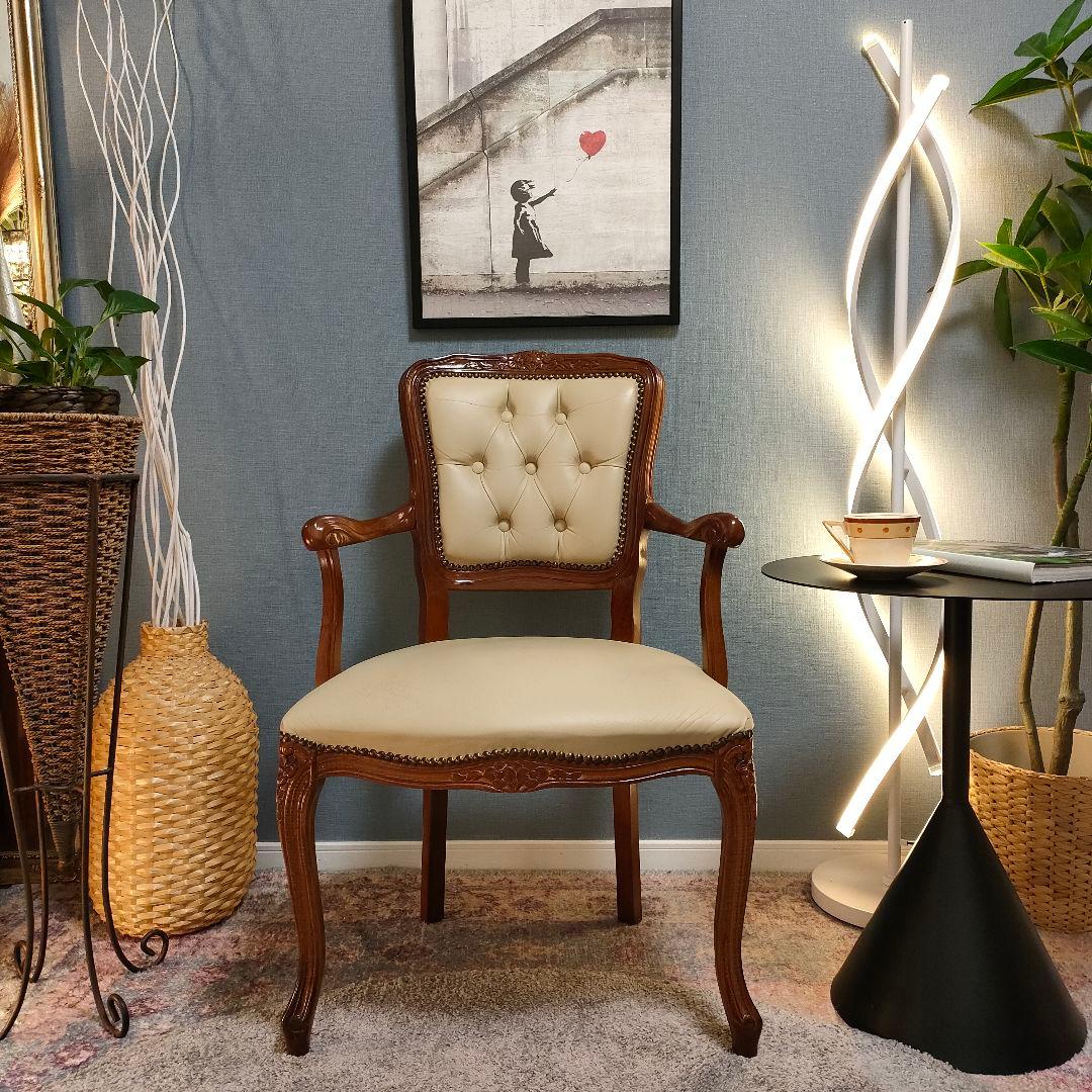 【イタリアンヴィンテージ 】クラシカルアームチェア