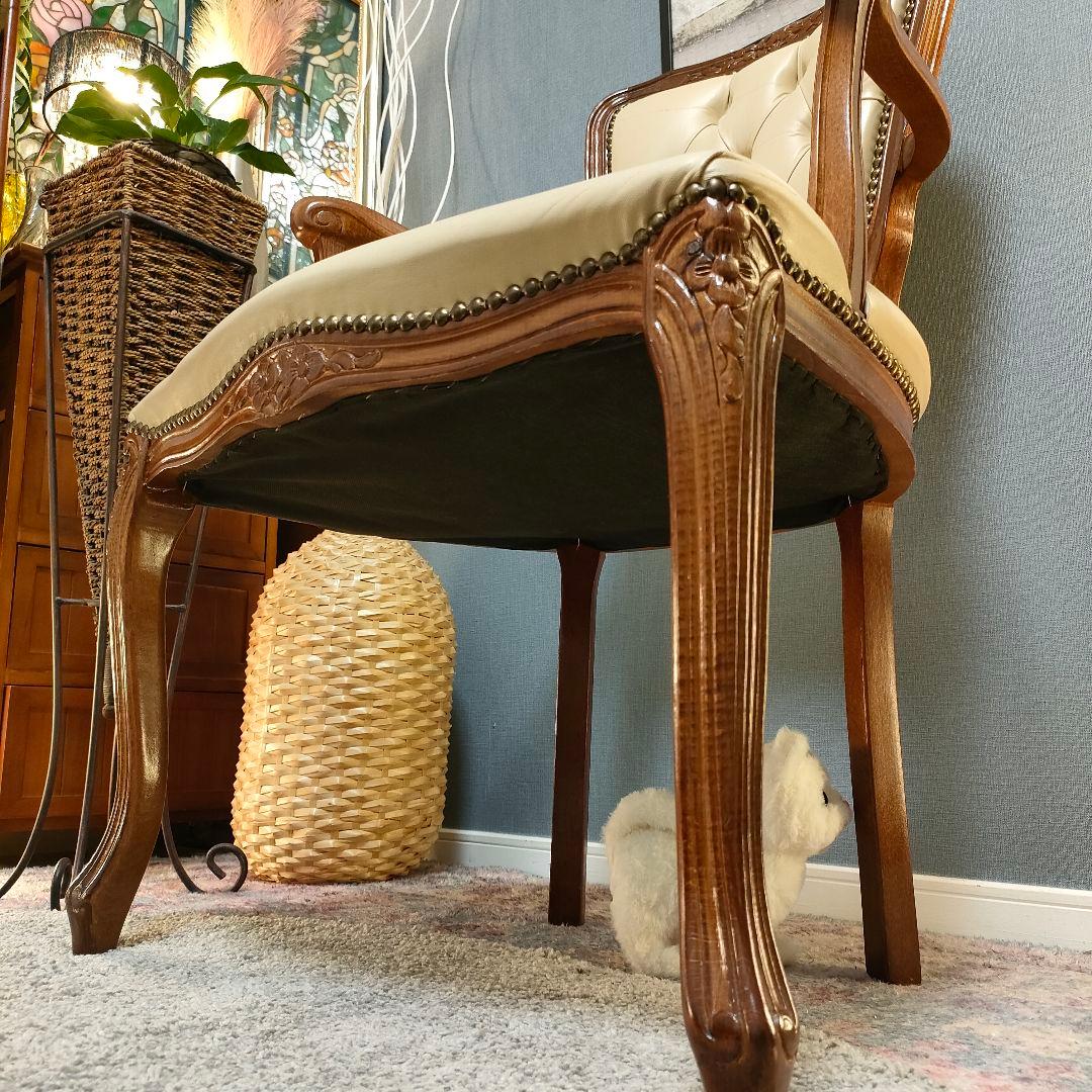 【イタリアンヴィンテージ 】クラシカルアームチェア