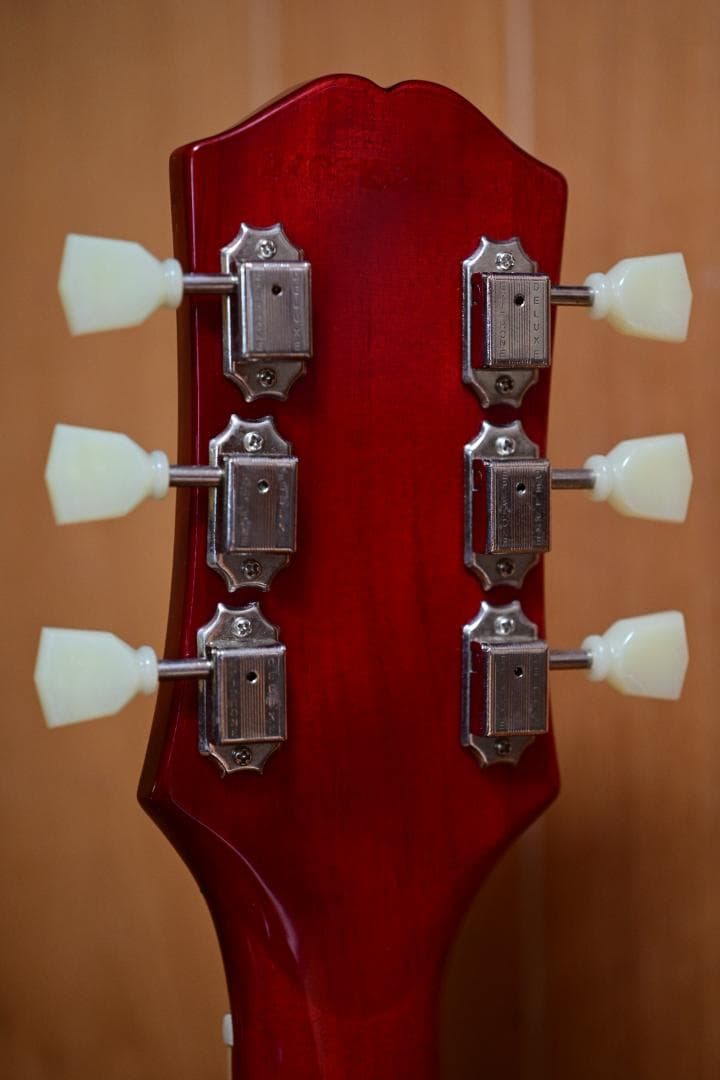 ギター EPIPHONE SG Standard 61 Maestro Vibrola