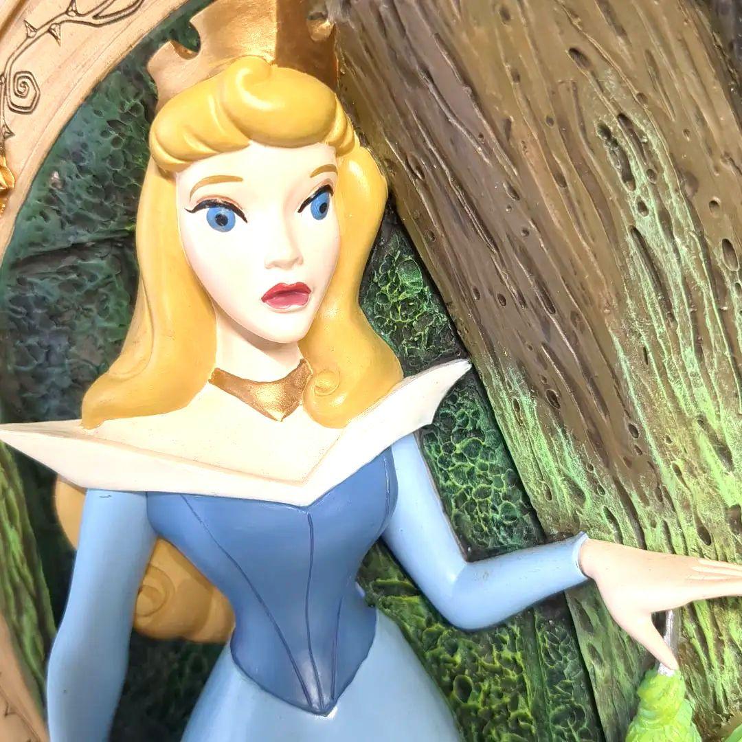 眠れる森の美女　オーロラ姫 3Dレリーフプレート 　ディズニーストア