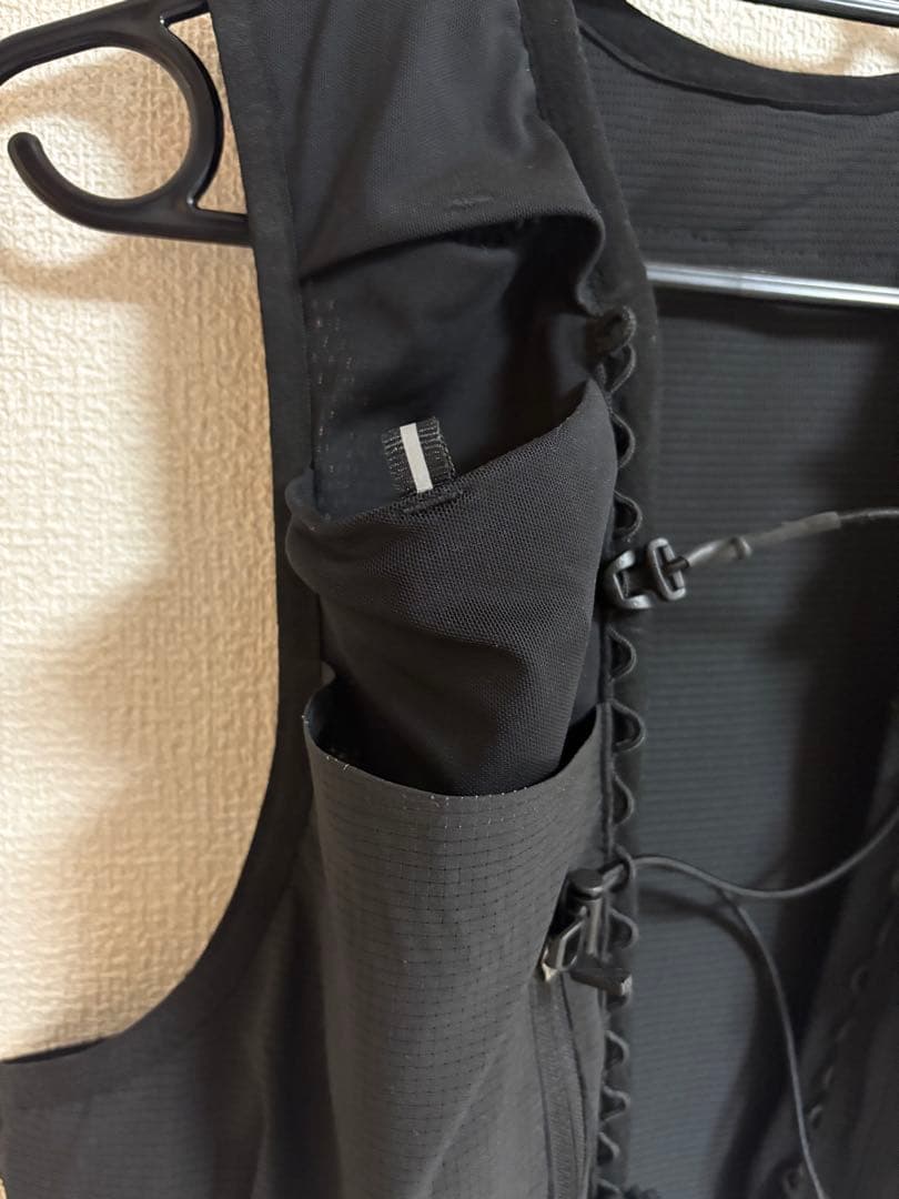 【極美品】2xu ハイドレーションベスト　Sサイズ