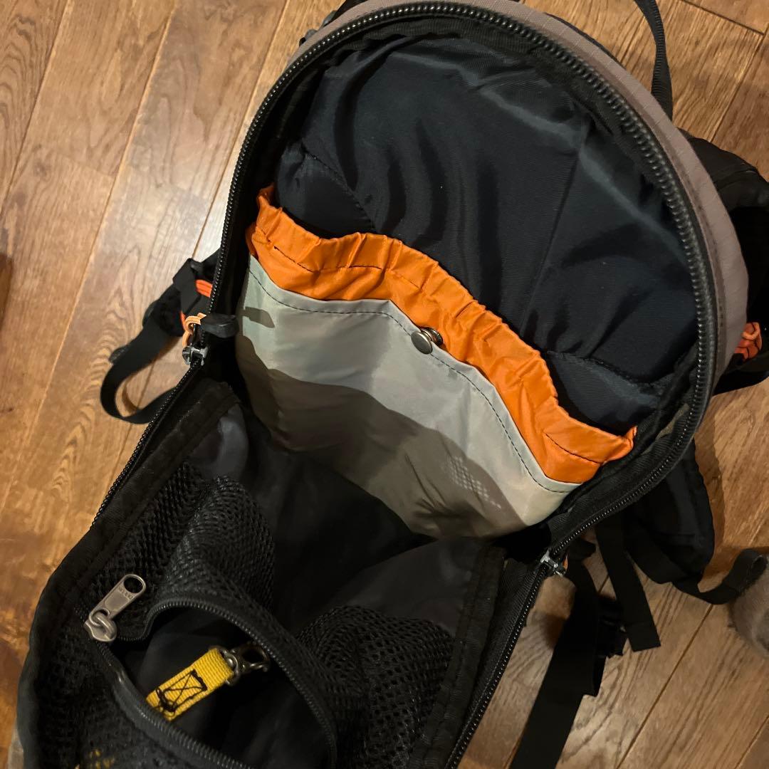 Burton AK スノーボードバッグ　バートン