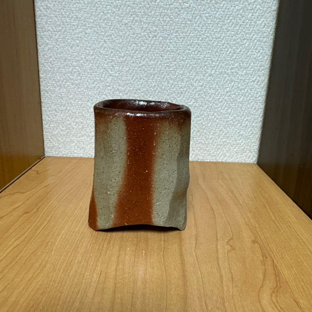 クリストファー　レイヴェンホール　備前焼　四方三ツ足湯呑