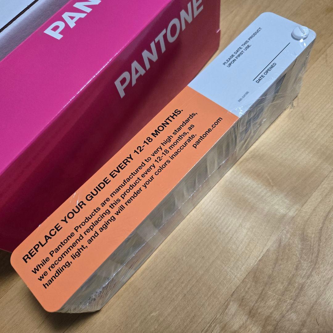 新品PANTONE FormulaGuide Solid Uncoated