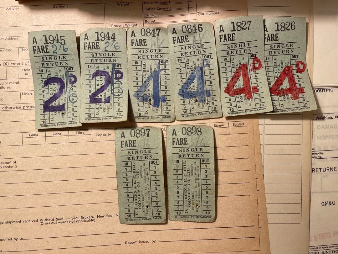 海外チケット束5個　イギリスばらチケット8枚　ヴィンテージ鉄道荷物札13枚