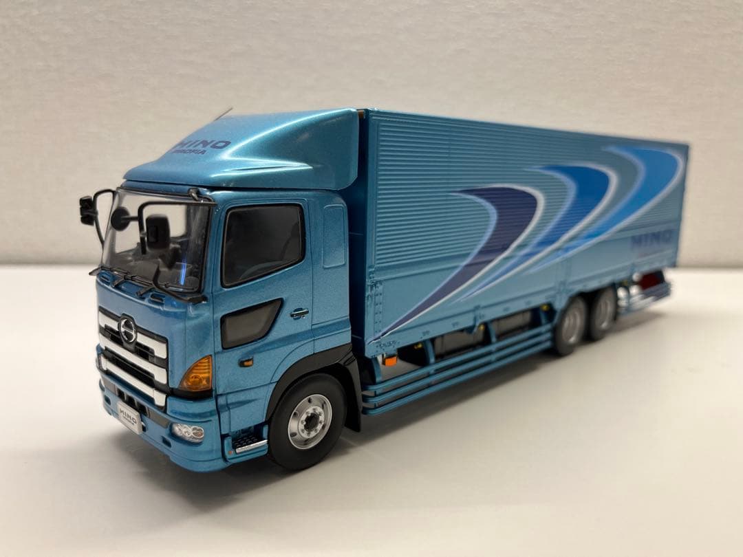 日野自動車 1/43 日野プロフィア ウイングカーゴ ブルーメタリック