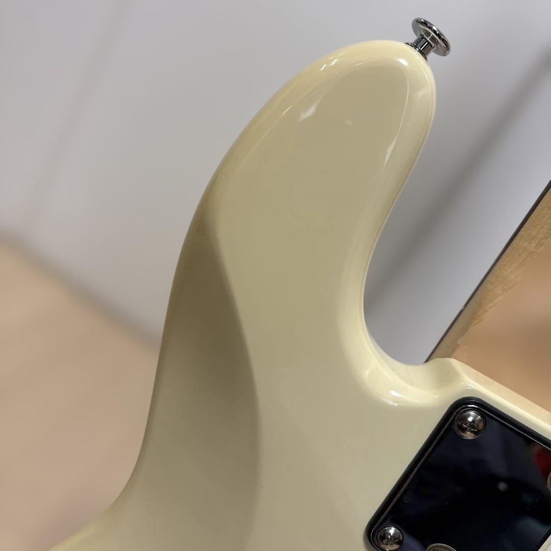 Bacchus bjb-1r-lh エレキベース アイボリー