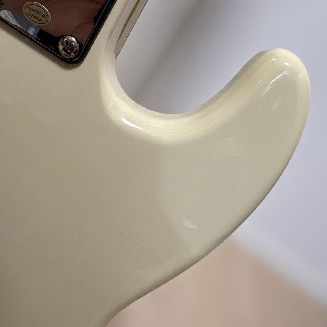 Bacchus bjb-1r-lh エレキベース アイボリー