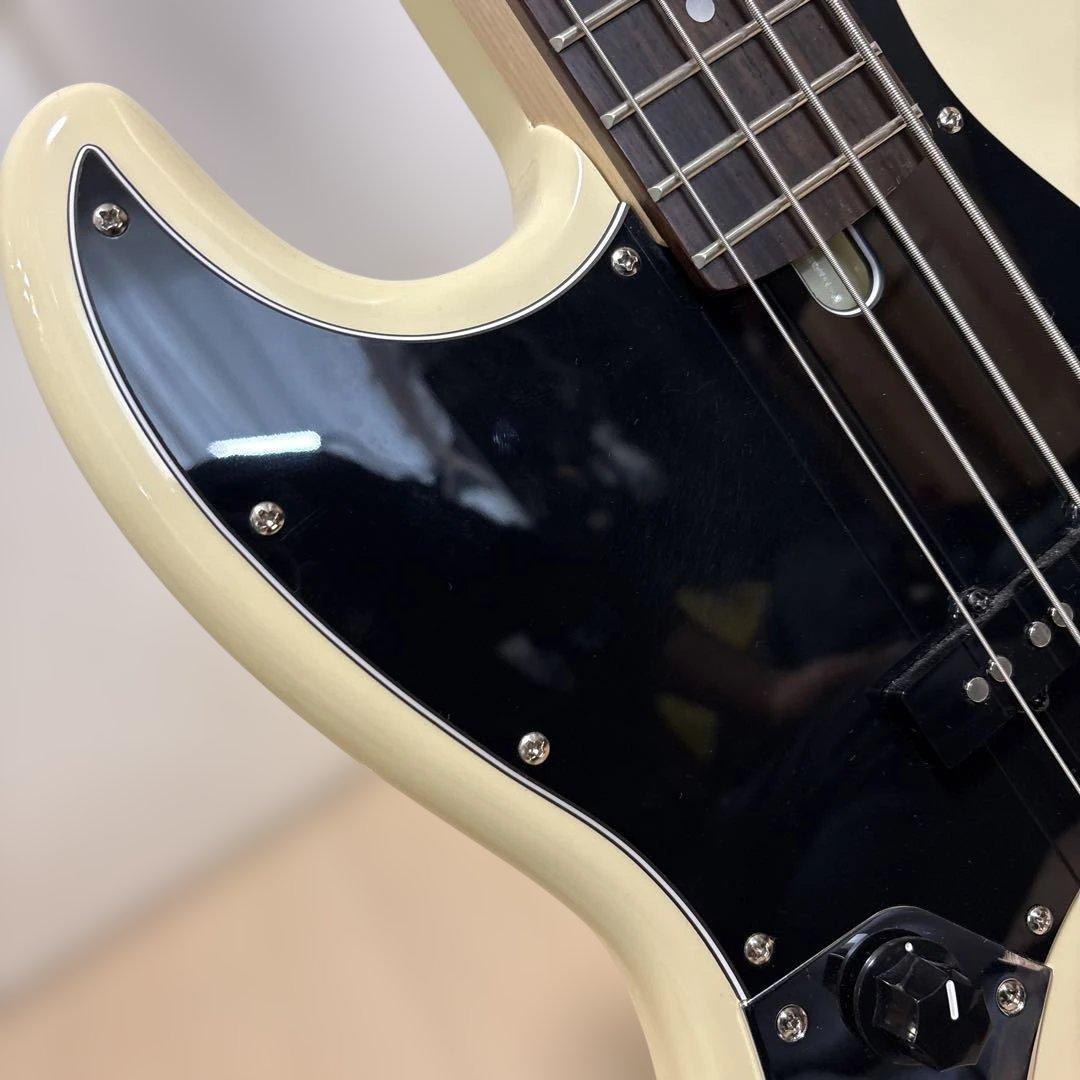 Bacchus bjb-1r-lh エレキベース アイボリー