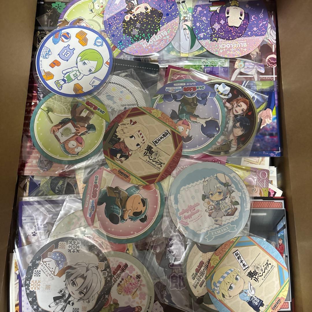 アニメグッズ　まとめ売り 紙類多め