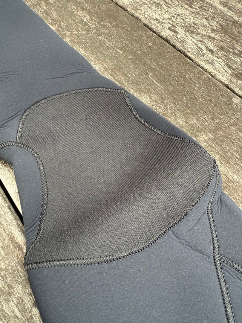 RASH ウェットスーツ　MLサイズ