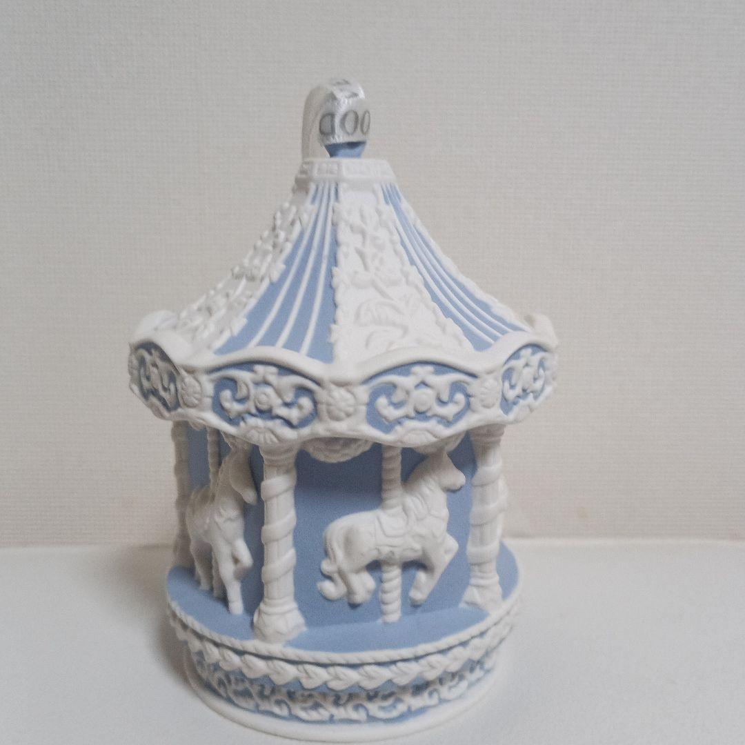 ウェッジウッド　ジャスパーウェア クリスマスオーナメント　カルーセル