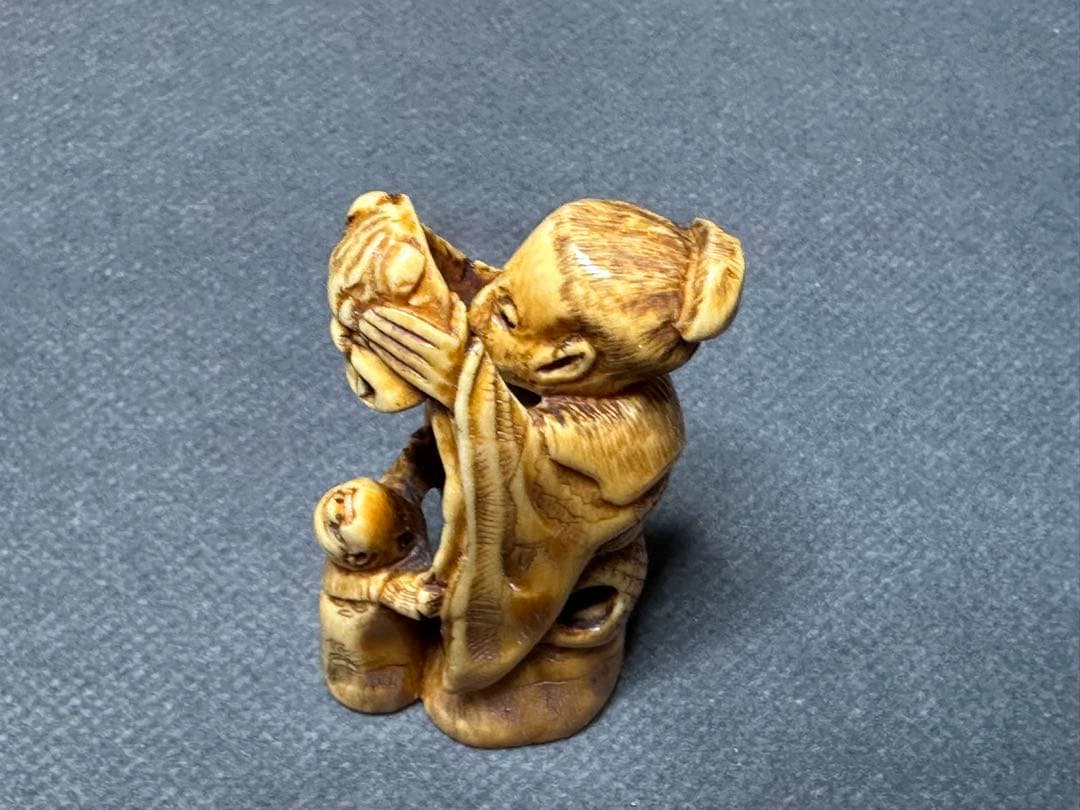 極上　根付　面と唐子　天然素材　アンティーク　和彫　置物　骨董　飾り物　古美術品