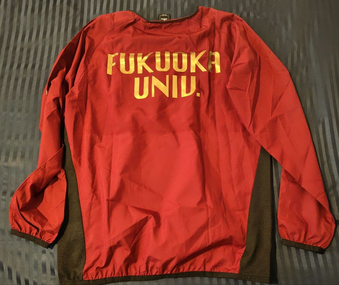 福岡大学サッカー部　ピステ 上下セット Sサイズ