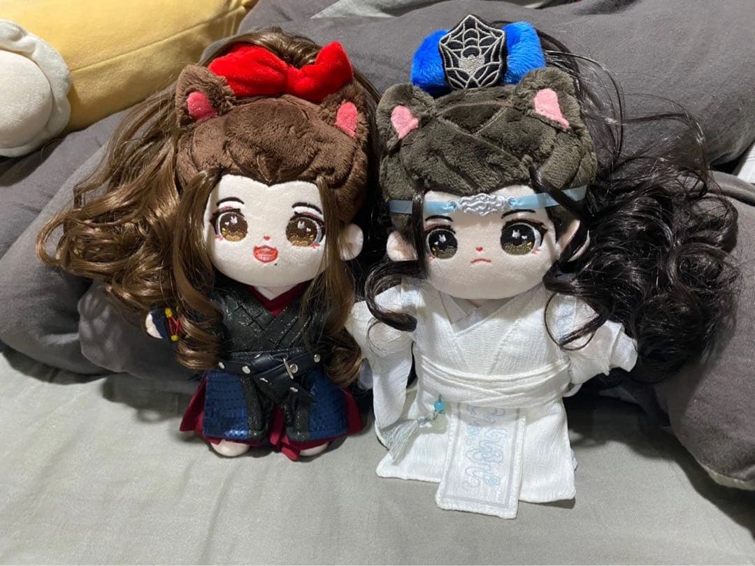 超レアな絶版品★陳情令 肖戦 王一博 魏無羨 藍忘機 20cm着せ替えぬいぐるみ