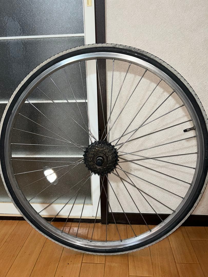 前後タイヤ 700c ロードバイク/クロスバイク 7加速（ボルト式アクスル）