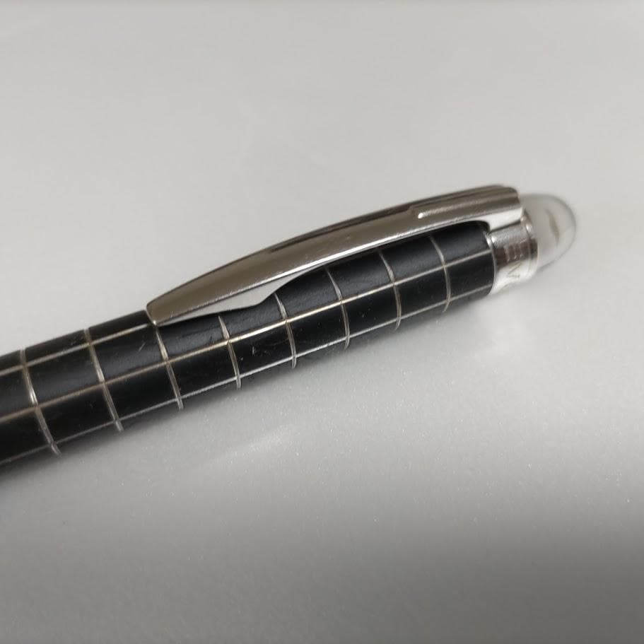 Montblanc ボールペン 黒 格子模様