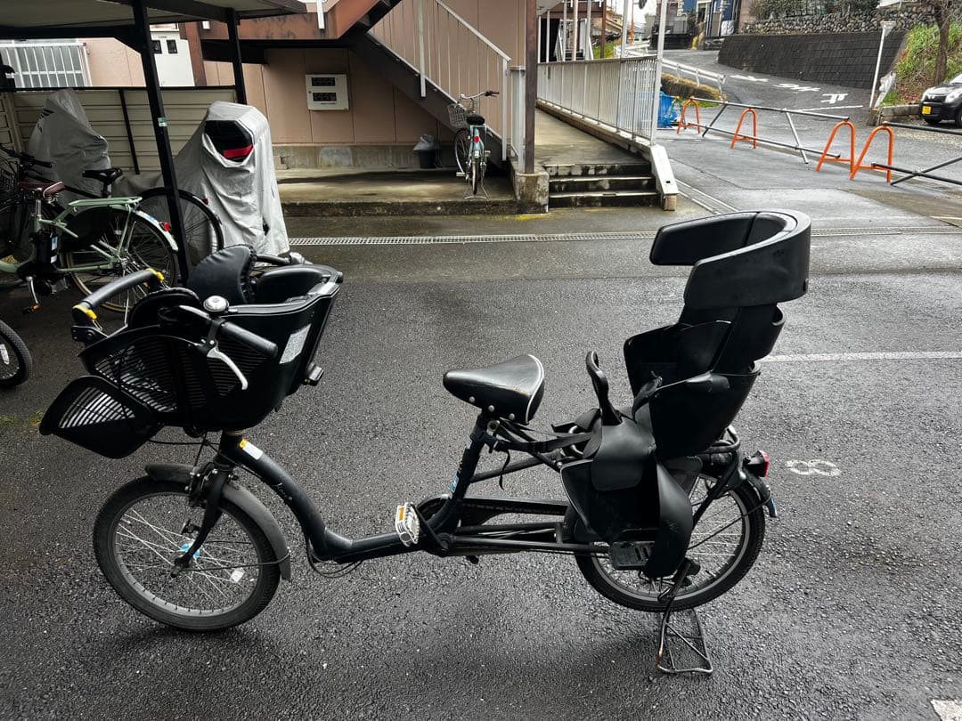 引き取り限定子供用自転車 黒 前後シート付き