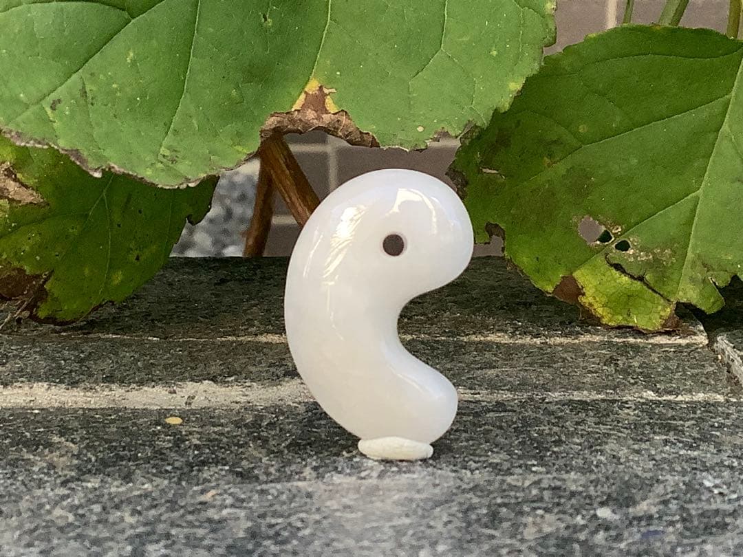 ✳白地肌*無垢物　超お買い得お値段設定‼️糸魚川翡翠勾玉　本物鑑定付15万円以上‼️