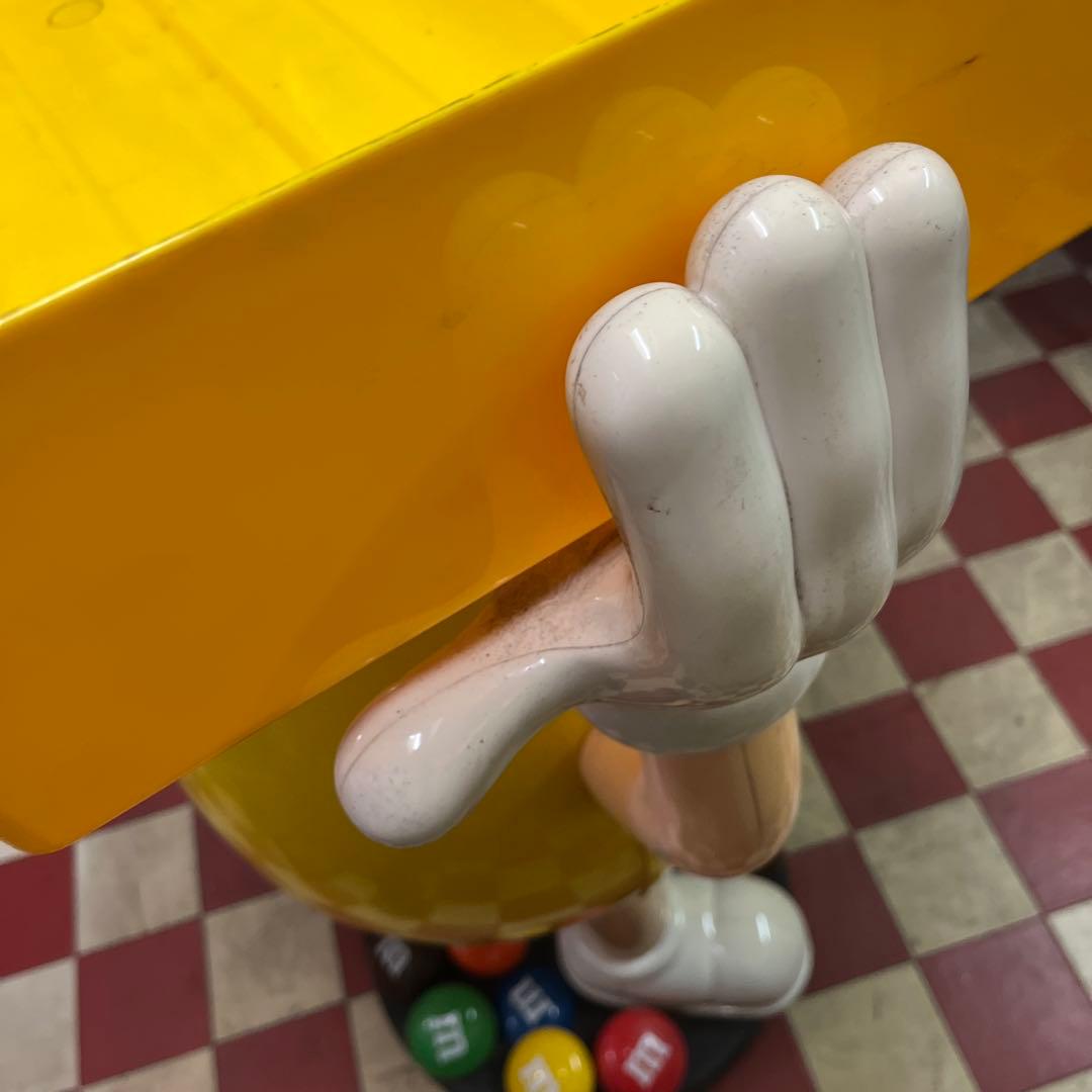 as エムアンドエムズ　販促ディスプレイモデル