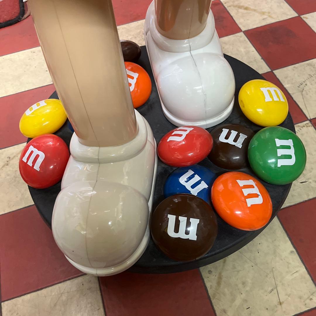 as エムアンドエムズ　販促ディスプレイモデル