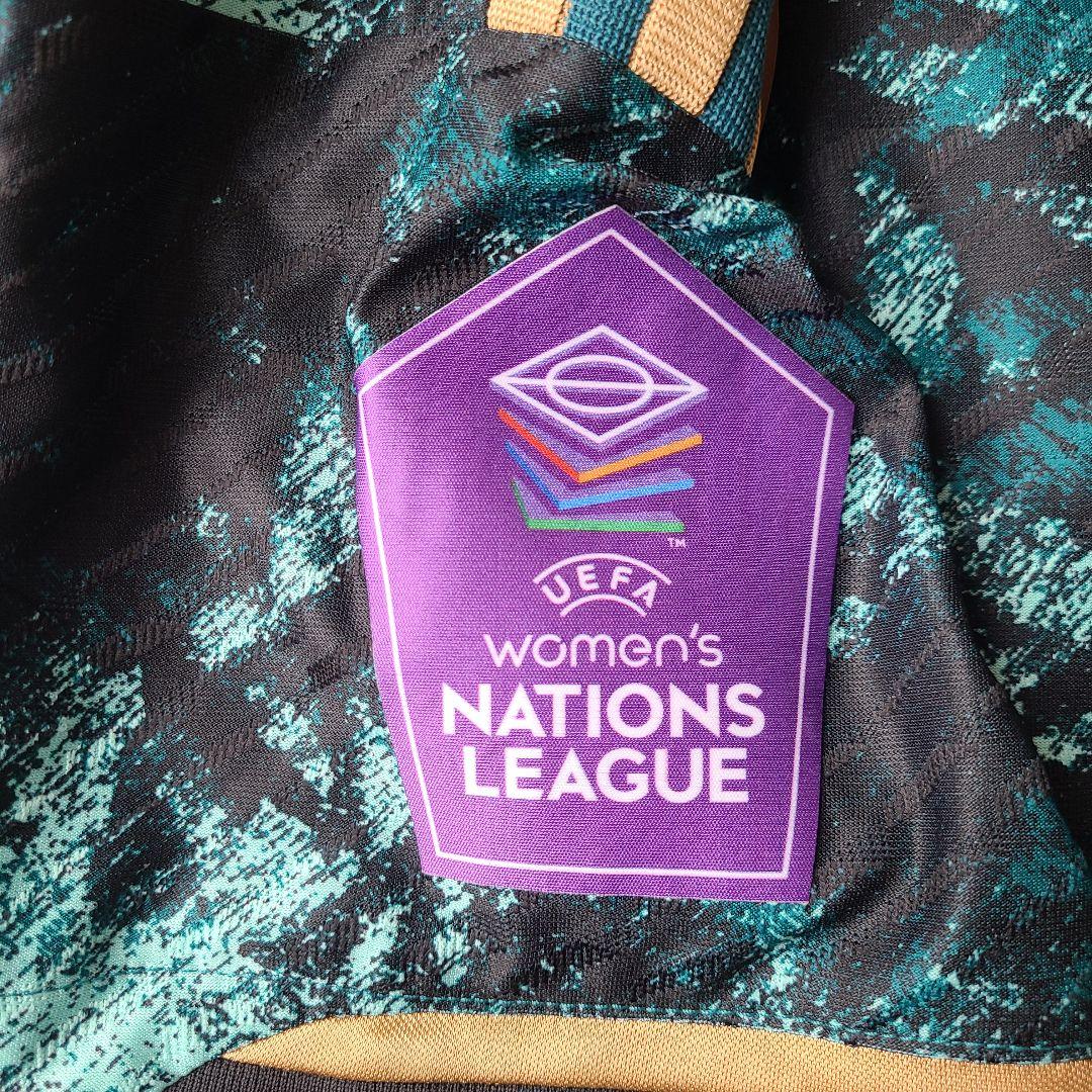 実使用サイン入り サライ・リンダー 女子ドイツ代表