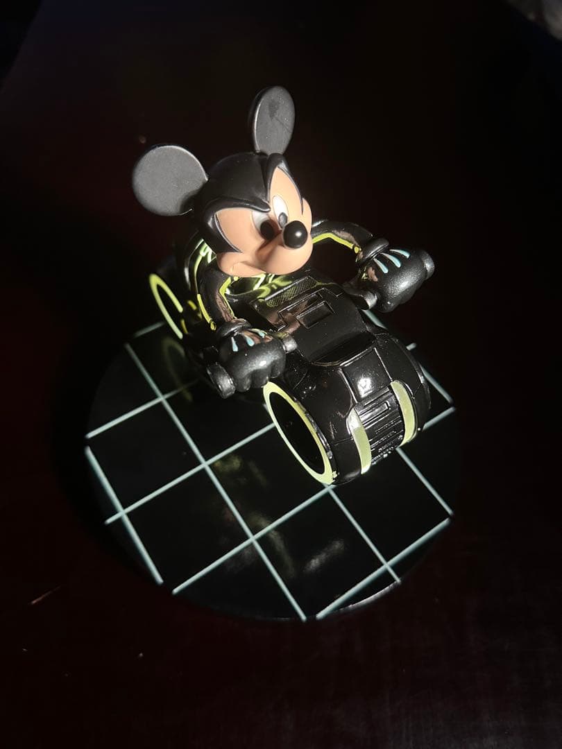 世界500台限定　ミッキー　トロン　フィギュア　上海ディズニー