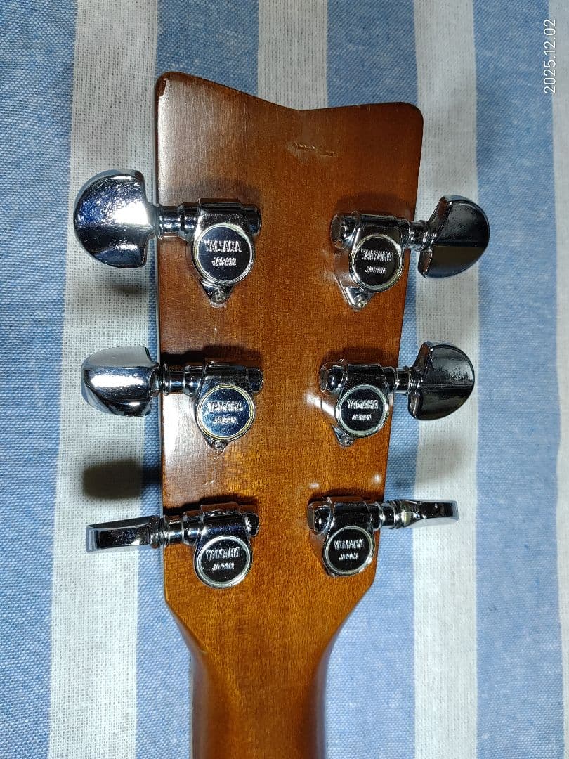 YAMAHAのジャパンヴィンテージ000サイズアコースティックギターFG-302