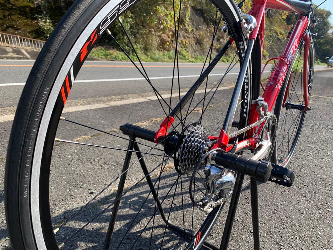 【即乘】送料無料TREKカーポンロードバイクRACE BONTRAGER 18速