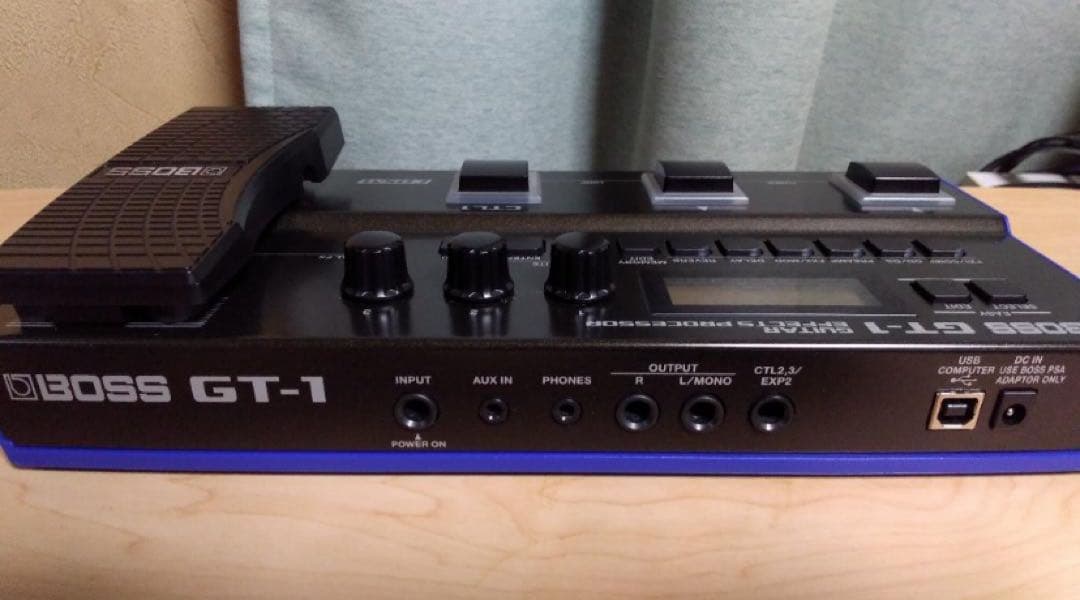 BOSS GT-1 マルチエフェクター＋boss純正アダプター+教科書