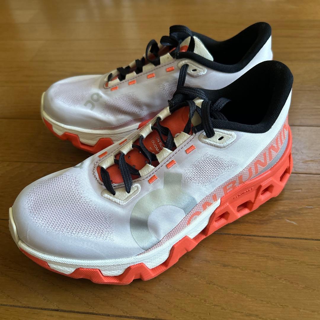 On Cloud monster hyper22.5㎝