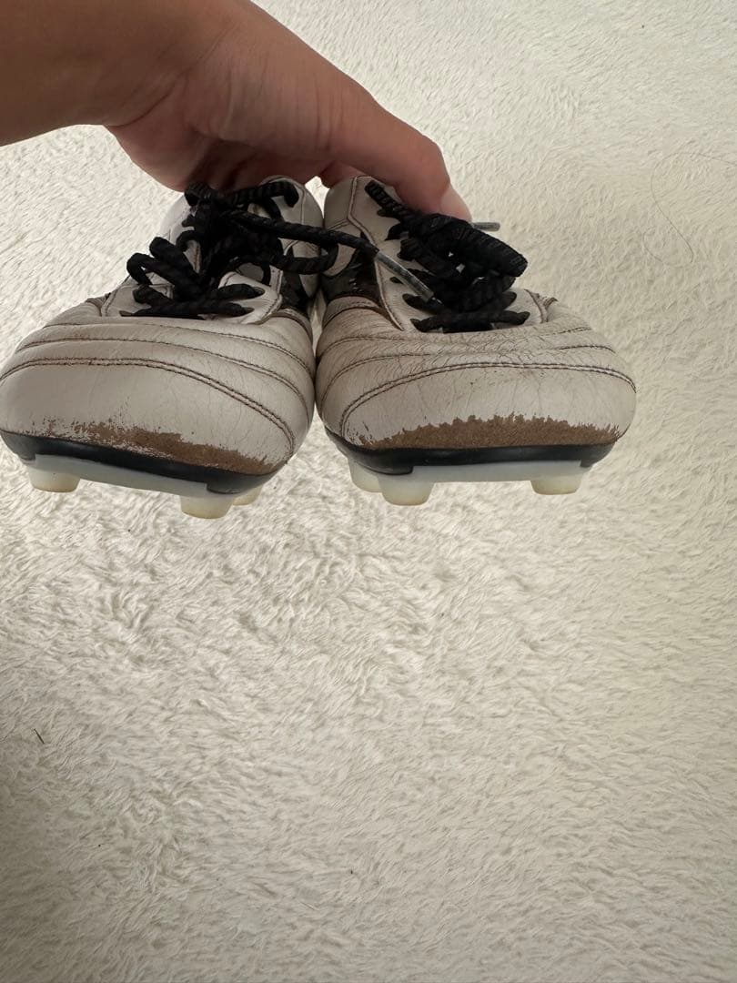 Mizuno Morelia スパイク ホワイト/ブラック/レッド24.5センチ