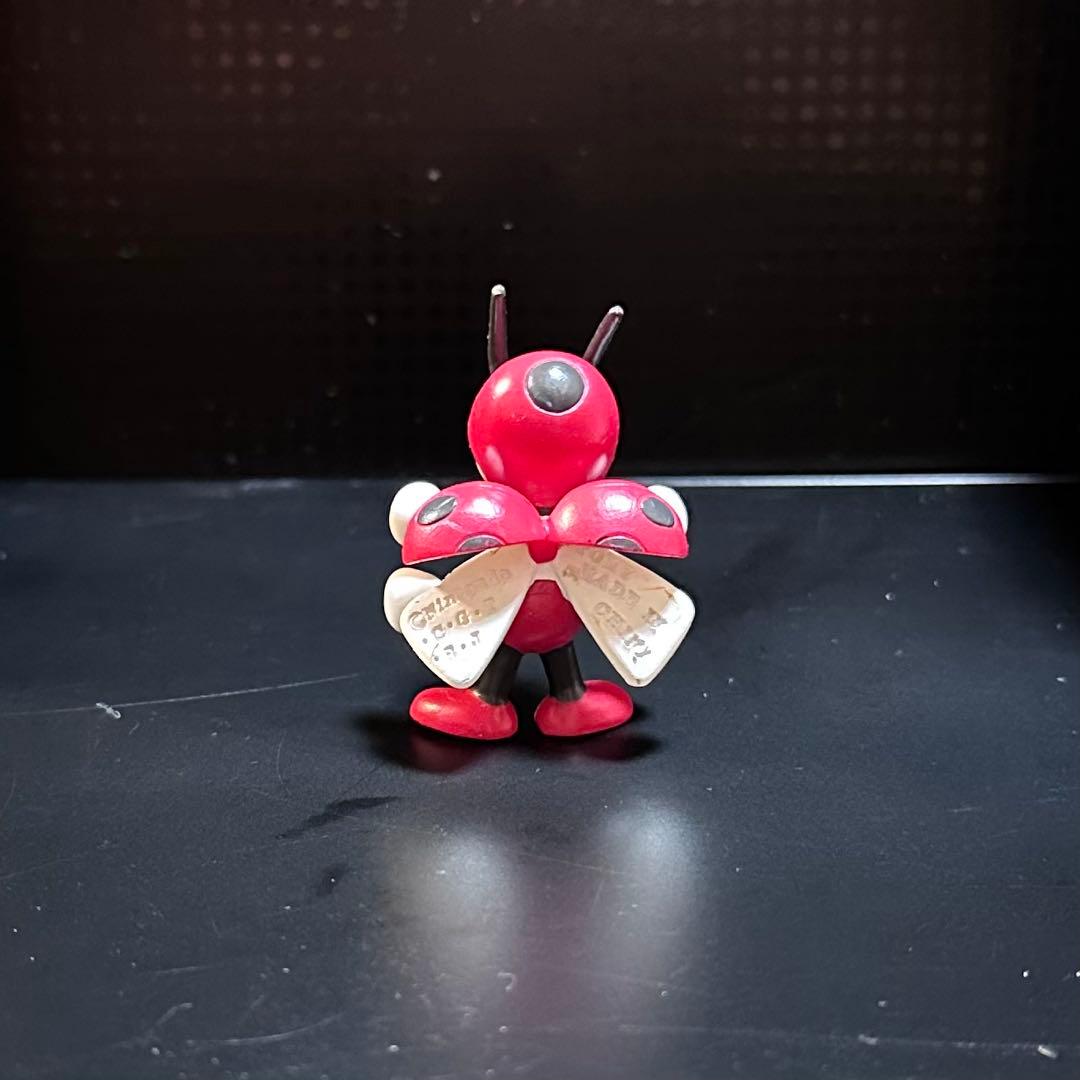 Pokémonモンコレ　進化セット『レディバ／レディアン』初期　TOMY製