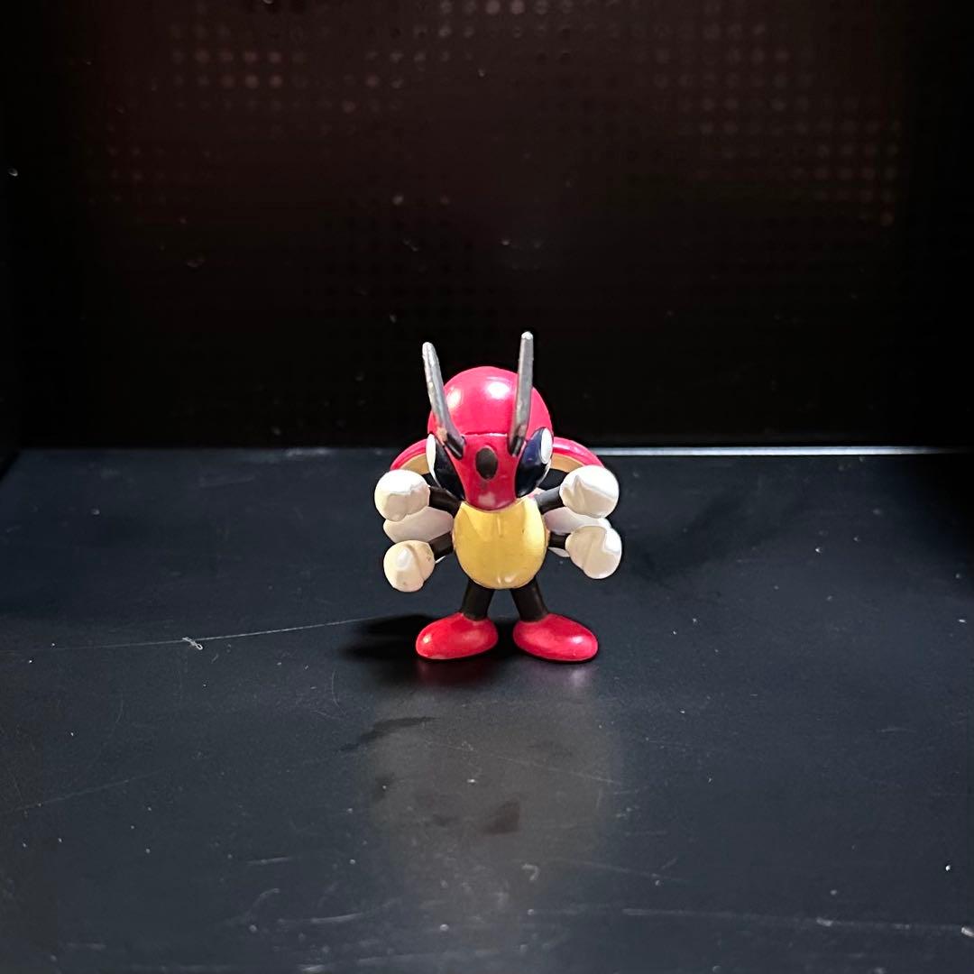 Pokémonモンコレ　進化セット『レディバ／レディアン』初期　TOMY製