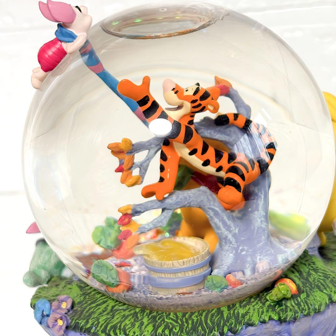 ディズニー　くまのプーさん　スノードーム　オルゴール