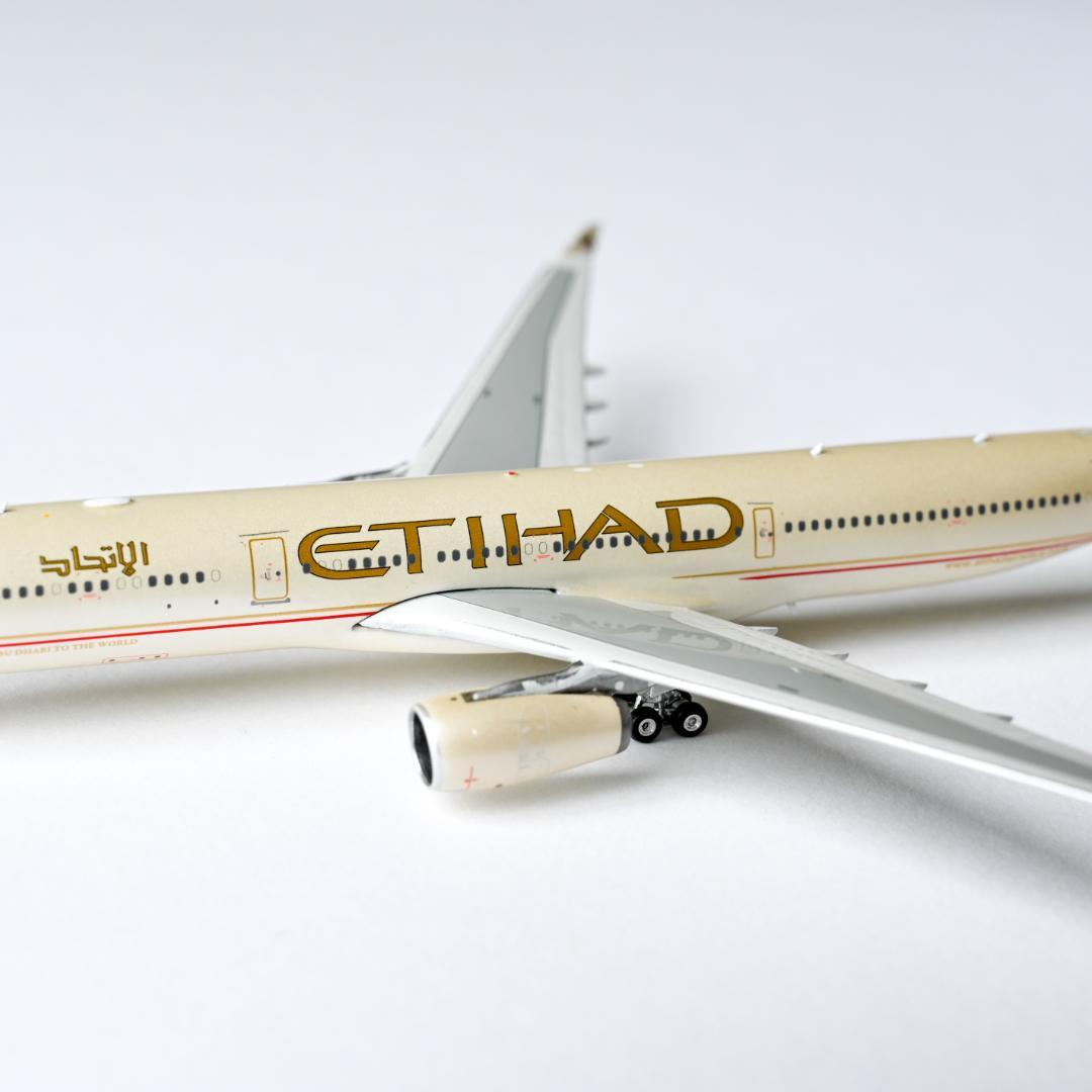 エティハド航空 A330-300 旧塗装 Phoenix 1/400
