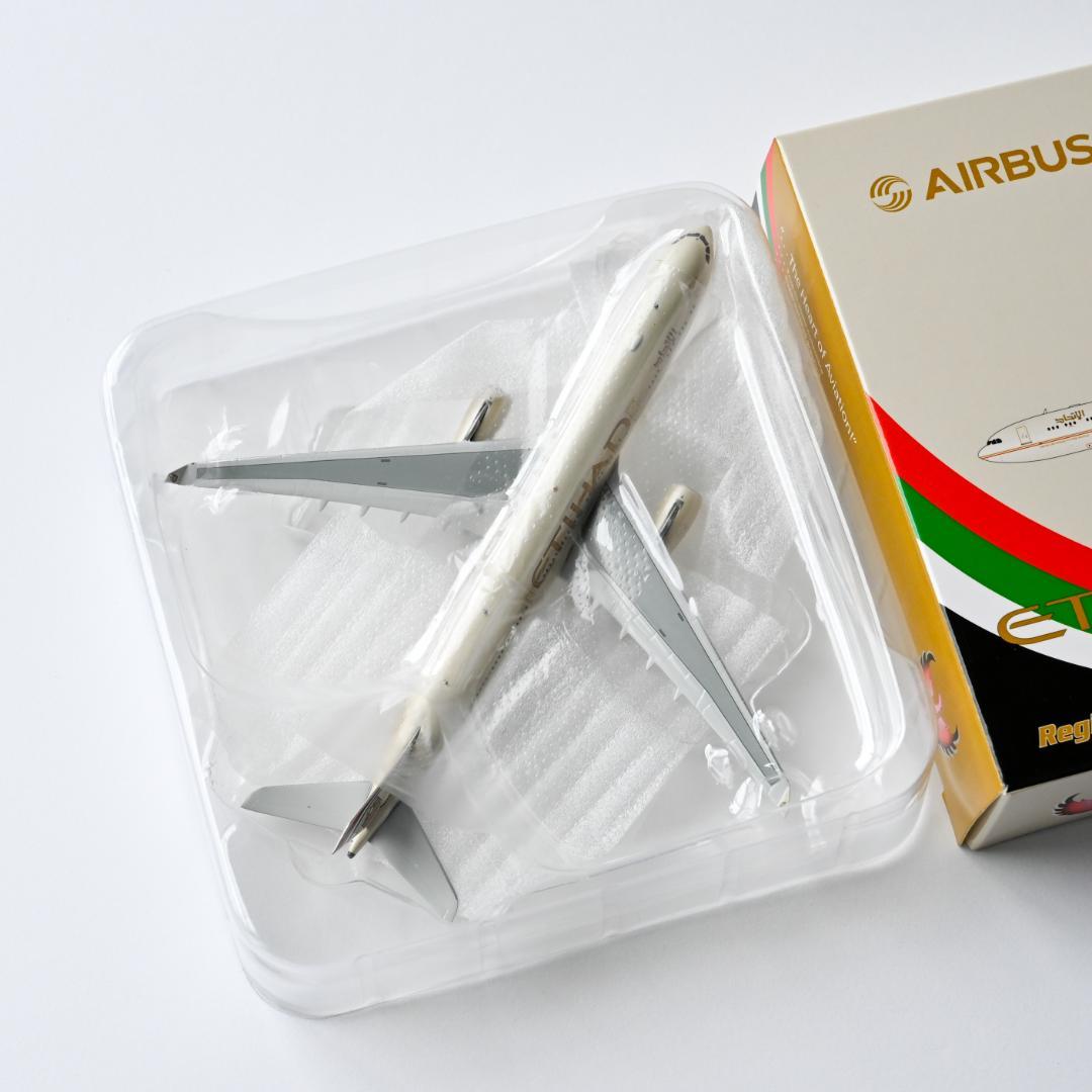 エティハド航空 A330-300 旧塗装 Phoenix 1/400