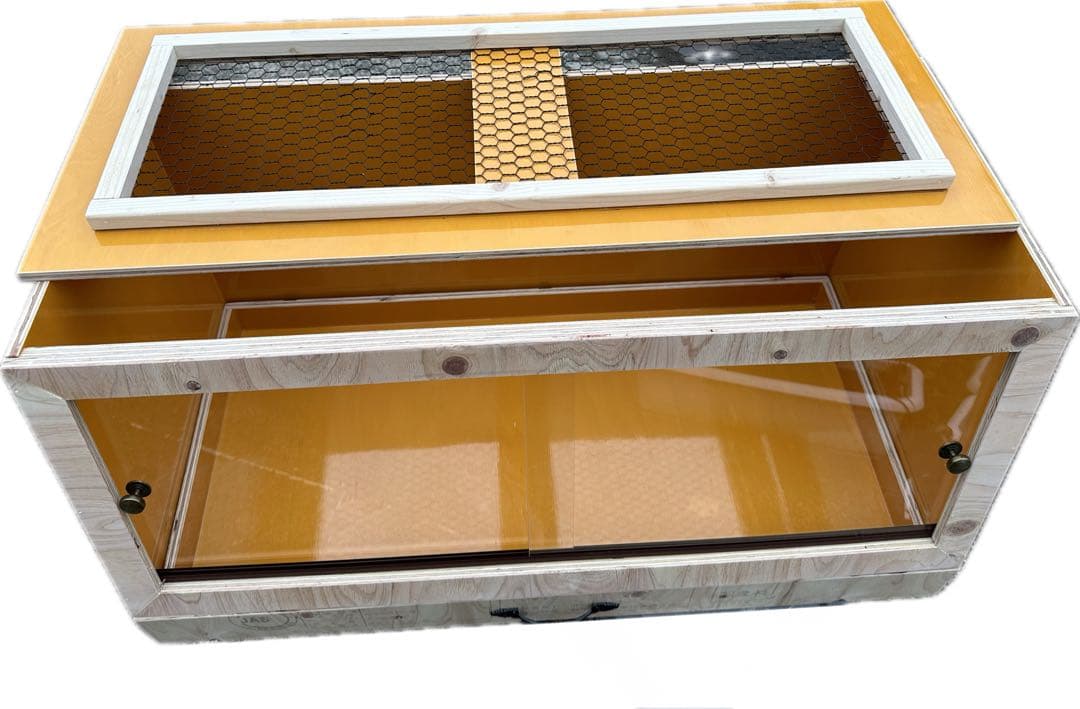 爬虫類飼育ケージ