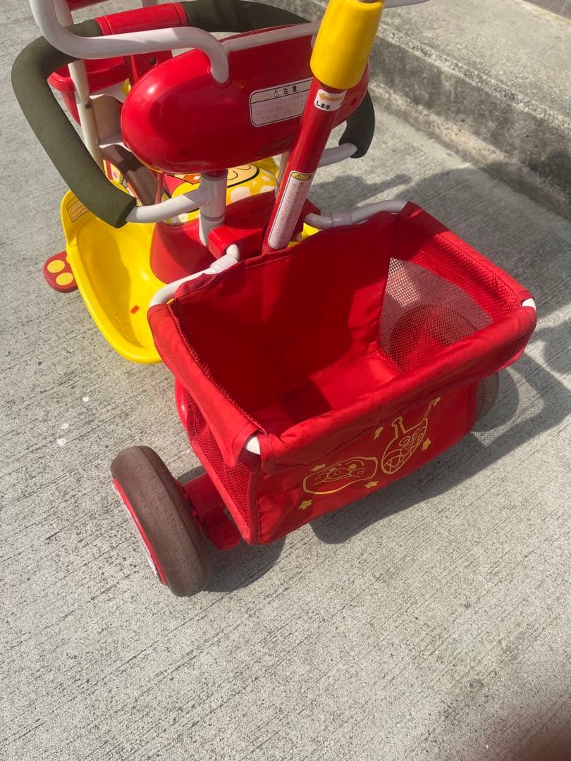 アンパンマン デラックス三輪車　サンシェード付