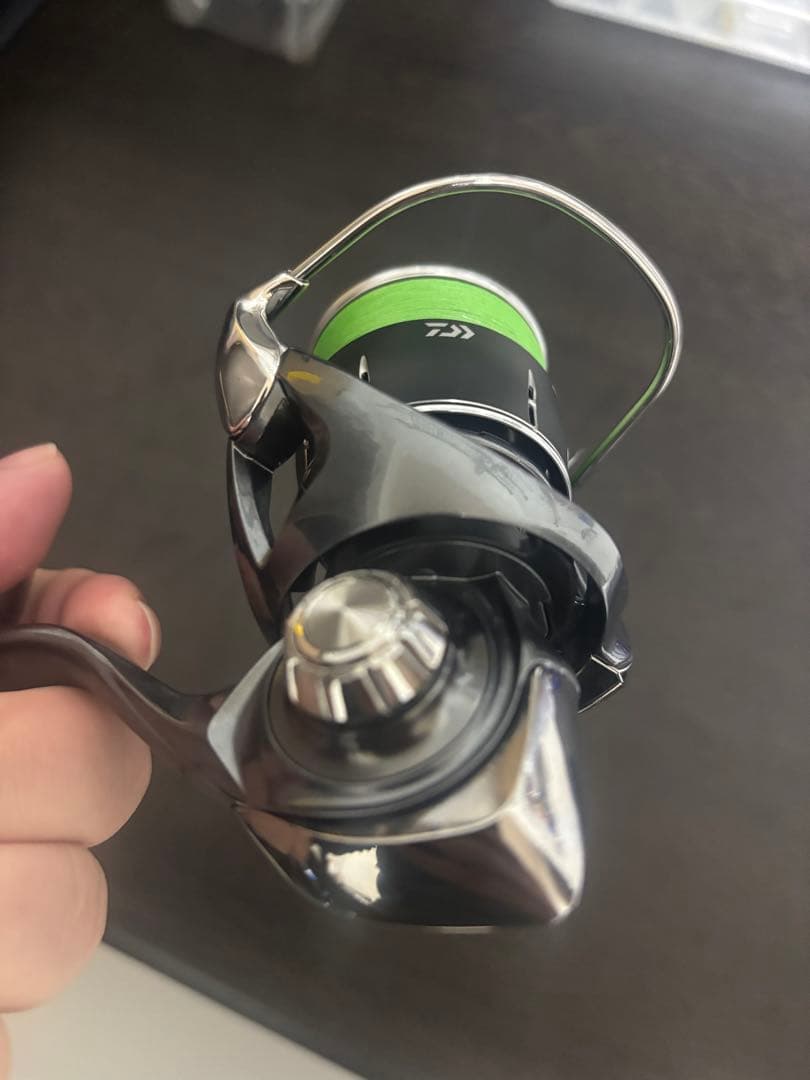 美品 ダイワ 24ルビアス ST SF 2000SS-H スピニングリール