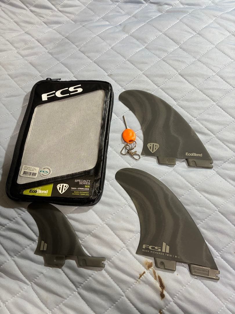 FCS2 FIN フィン ツインスタビ ２＋１ マークリチャーズ MR